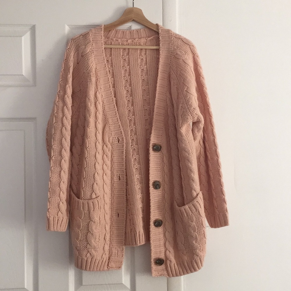 Cute and cozy vintage blush cardigan
